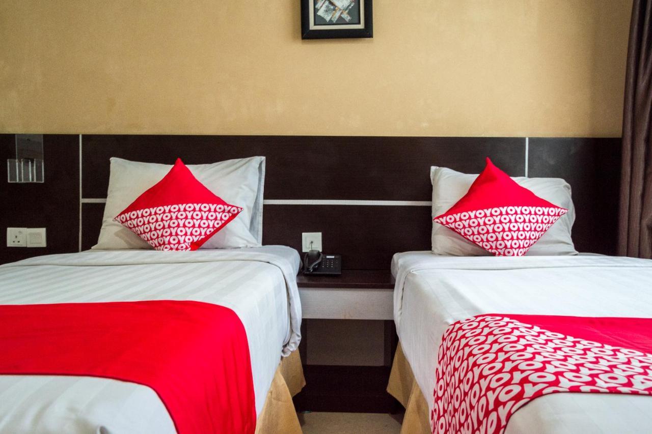 Collection O 625 Hotel Golden Gate Batam Zewnętrze zdjęcie